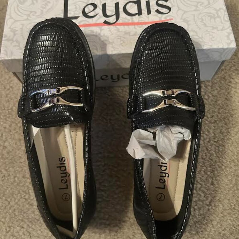 Leydis Black Lizard Moccasins-Size 7-New In Box